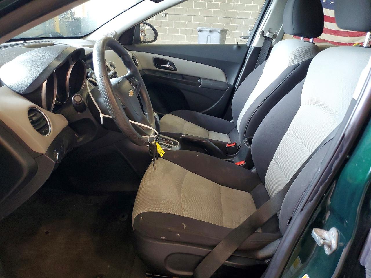 2014 CHEVROLET CRUZE LS photo 19