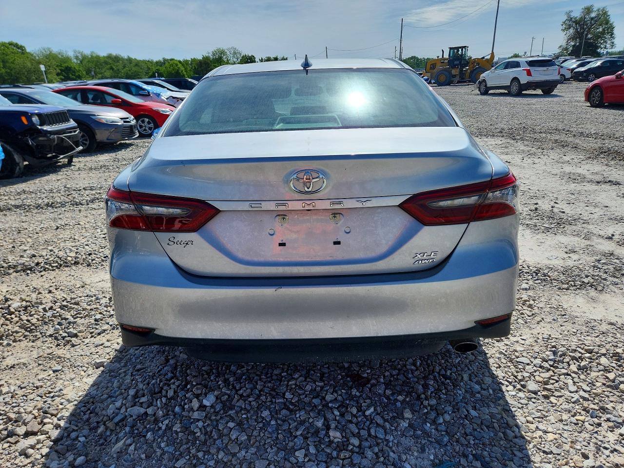 2023 TOYOTA CAMRY XLE photo 6