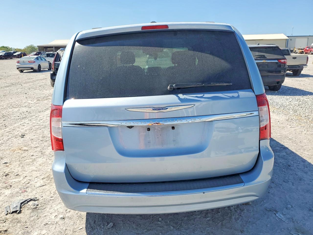 2013 CHRYSLER TOWN & COUNTRY TOURING photo 16