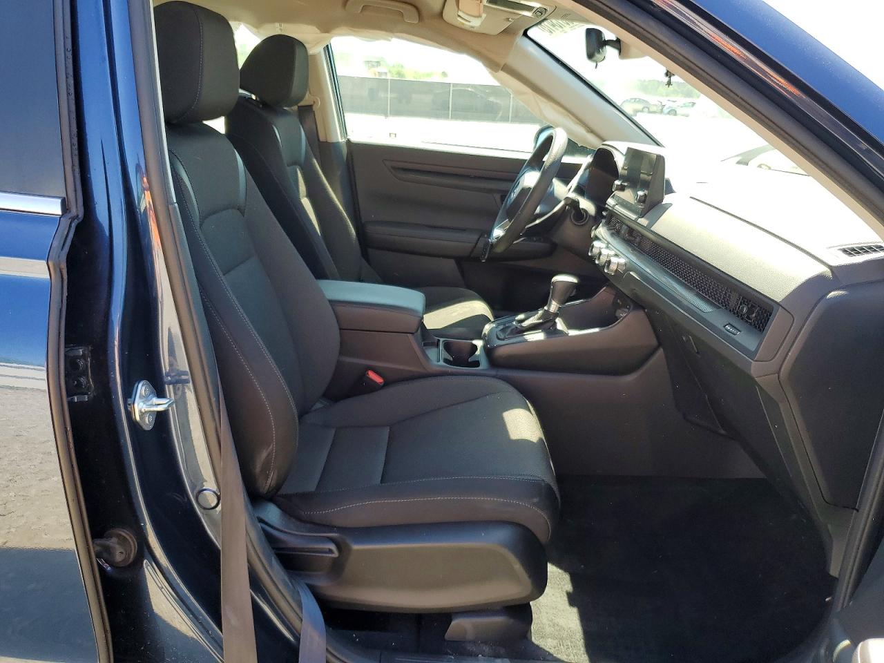 2024 HONDA CR-V LX photo 19
