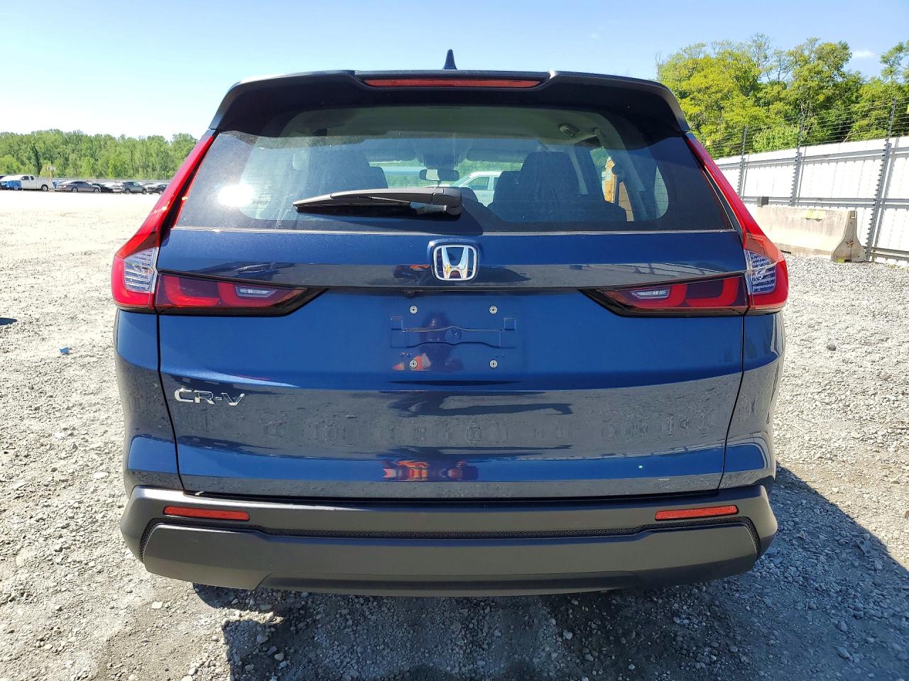 2024 HONDA CR-V LX photo 16