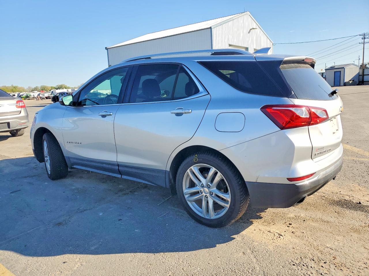 2018 CHEVROLET EQUINOX PREMIER photo 4