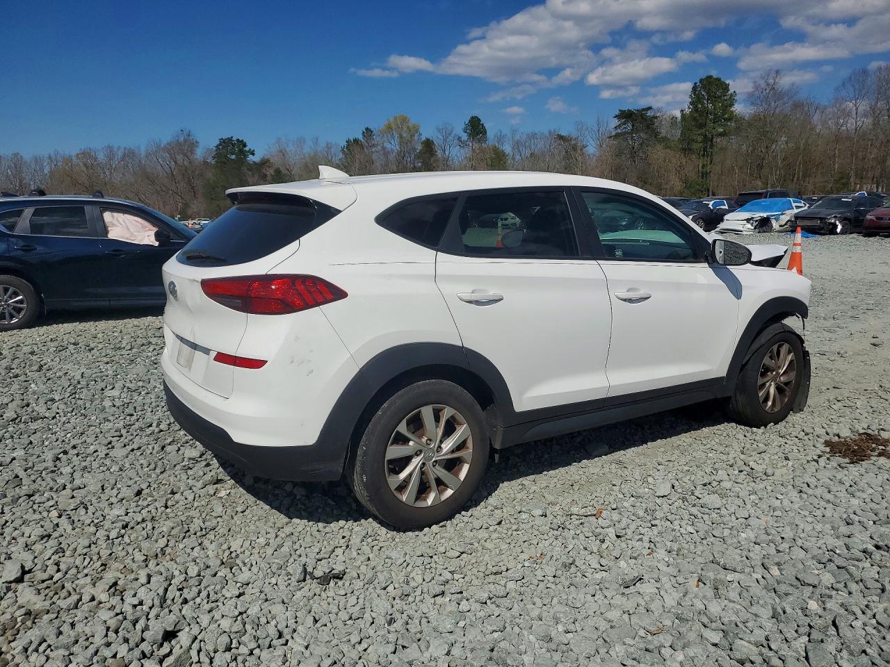 2020 HYUNDAI TUCSON SE photo 7