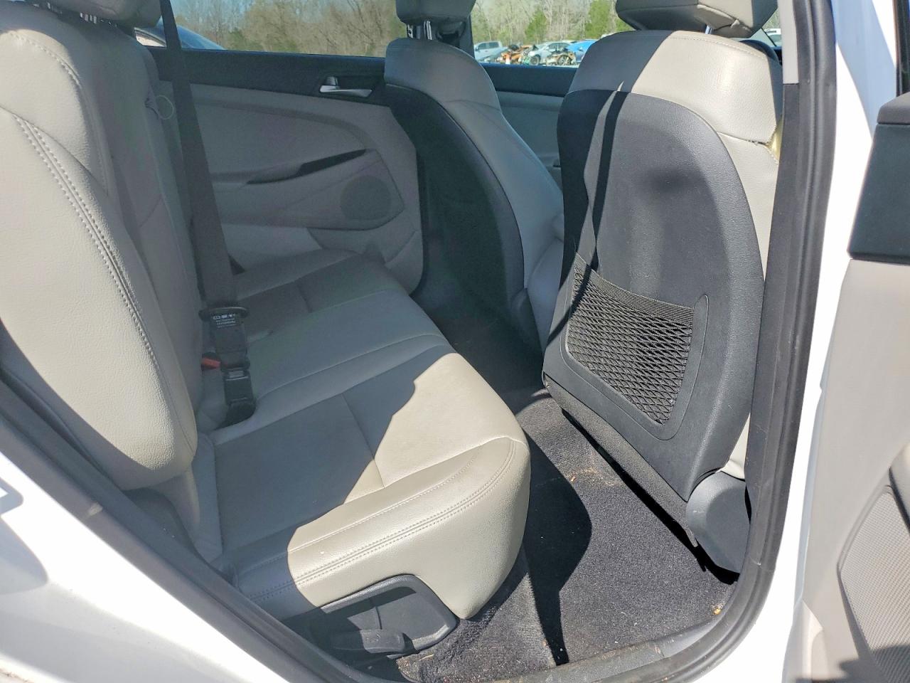 2020 HYUNDAI TUCSON SE photo 31