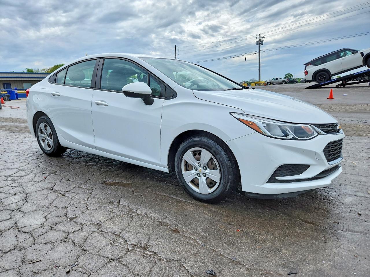 2017 CHEVROLET CRUZE LS photo 10