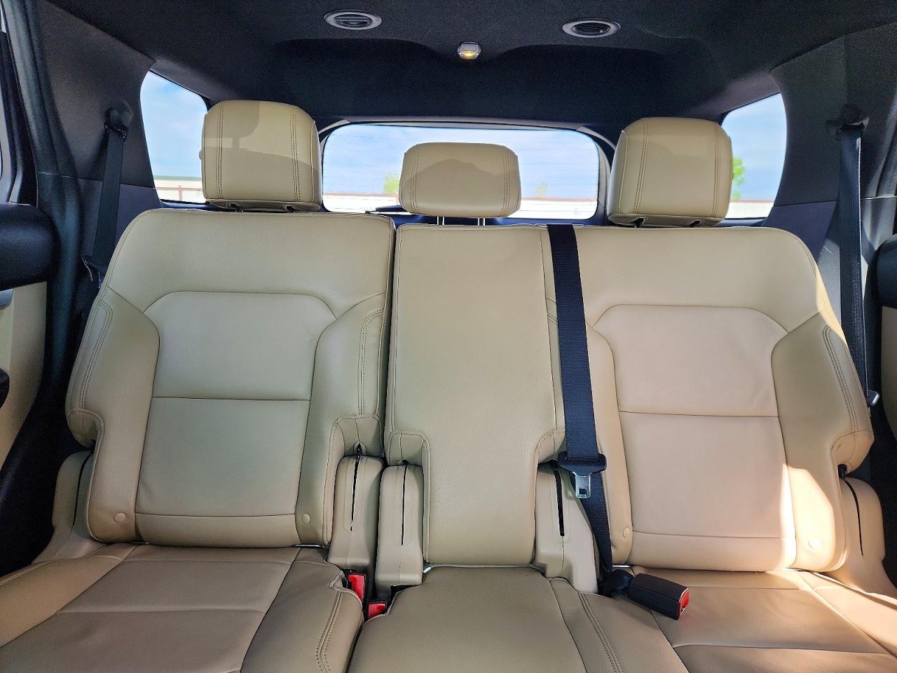 2016 FORD EXPLORER XLT photo 19