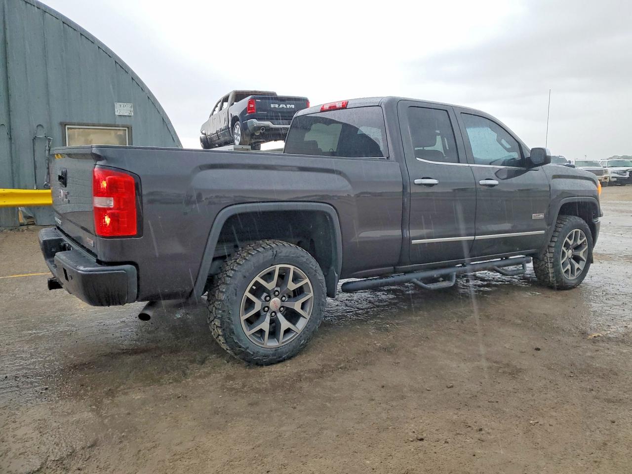 2014 GMC SIERRA K1500 SLE photo 5