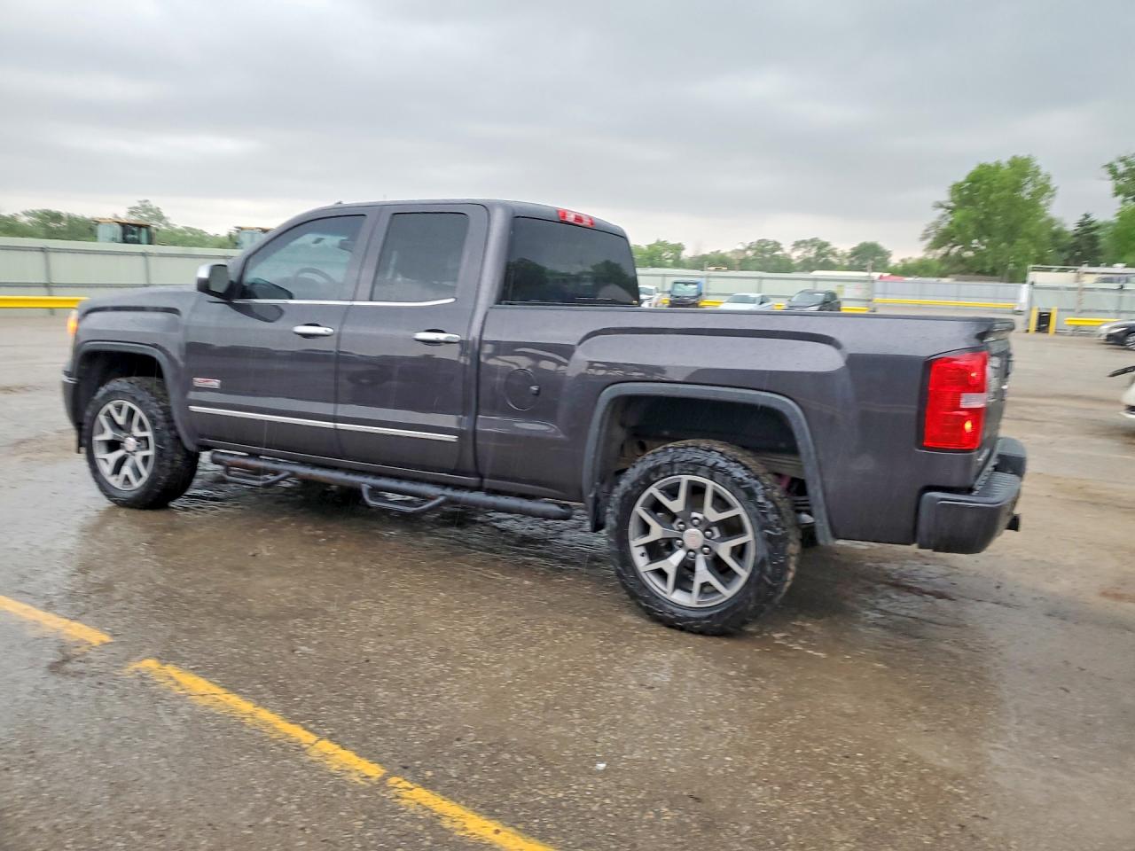 2014 GMC SIERRA K1500 SLE photo 3