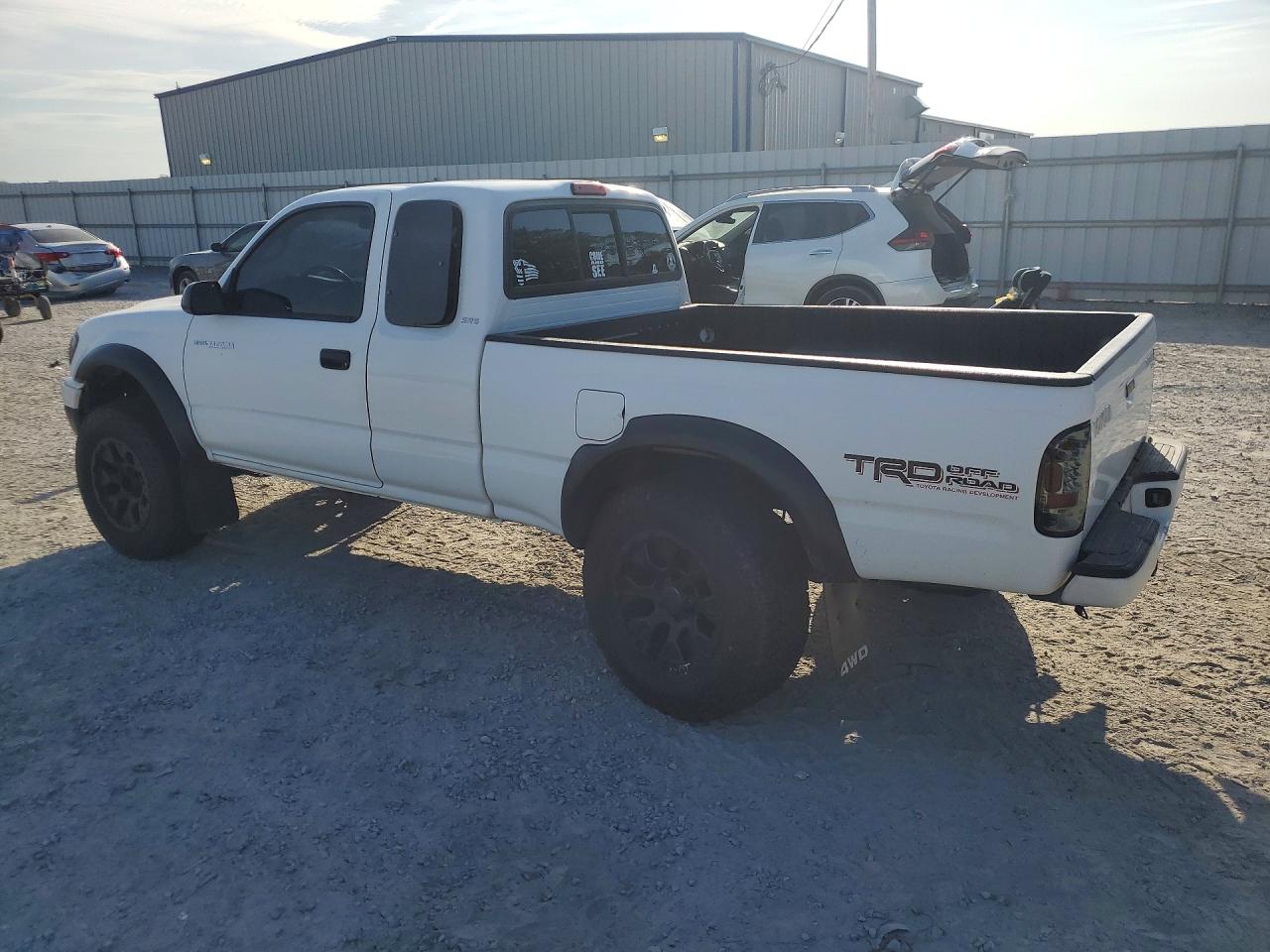 2003 TOYOTA TACOMA XTRACAB photo 4