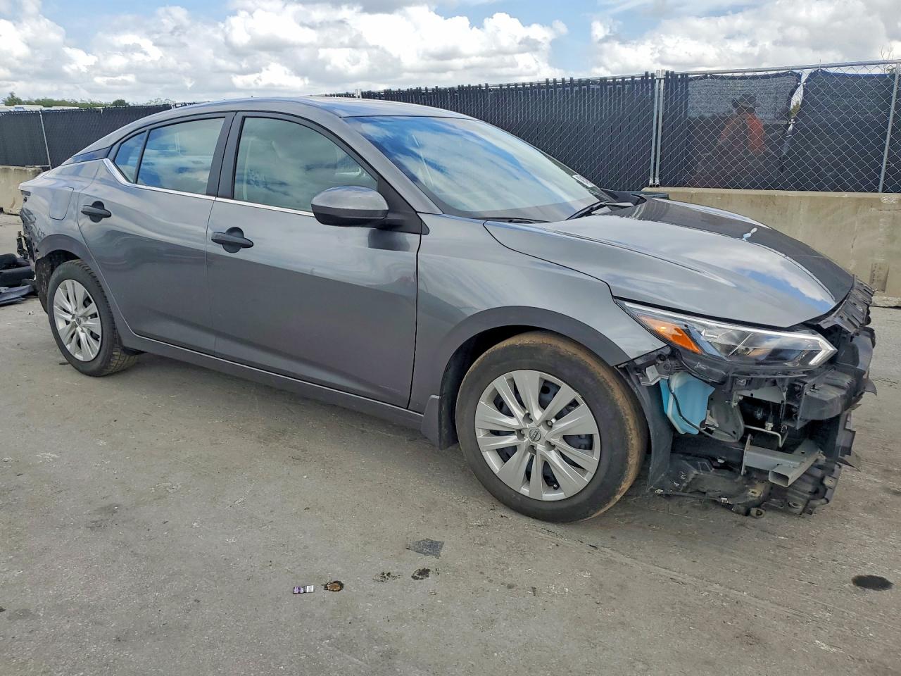 2024 NISSAN SENTRA S photo 4