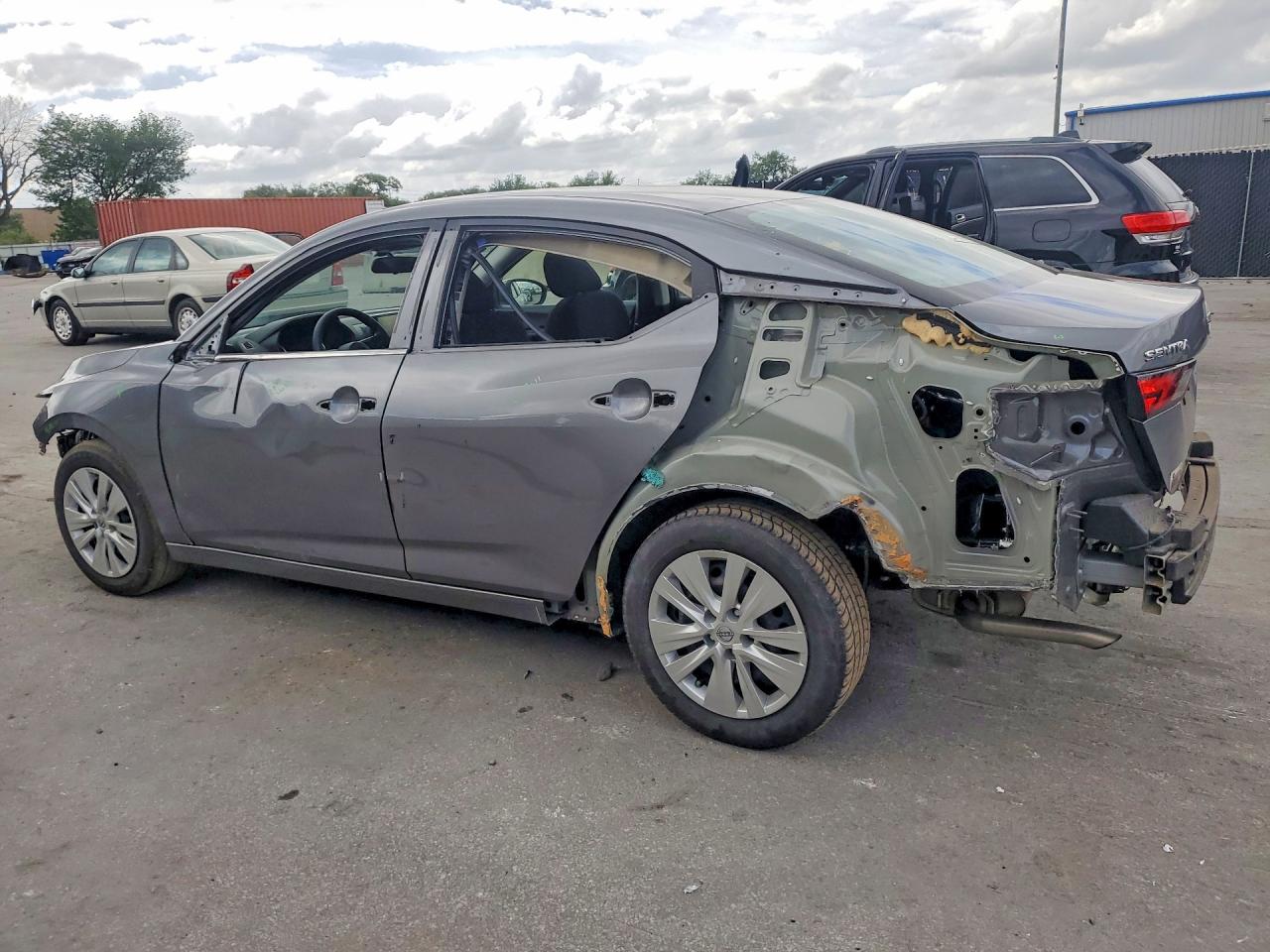 2024 NISSAN SENTRA S photo 2