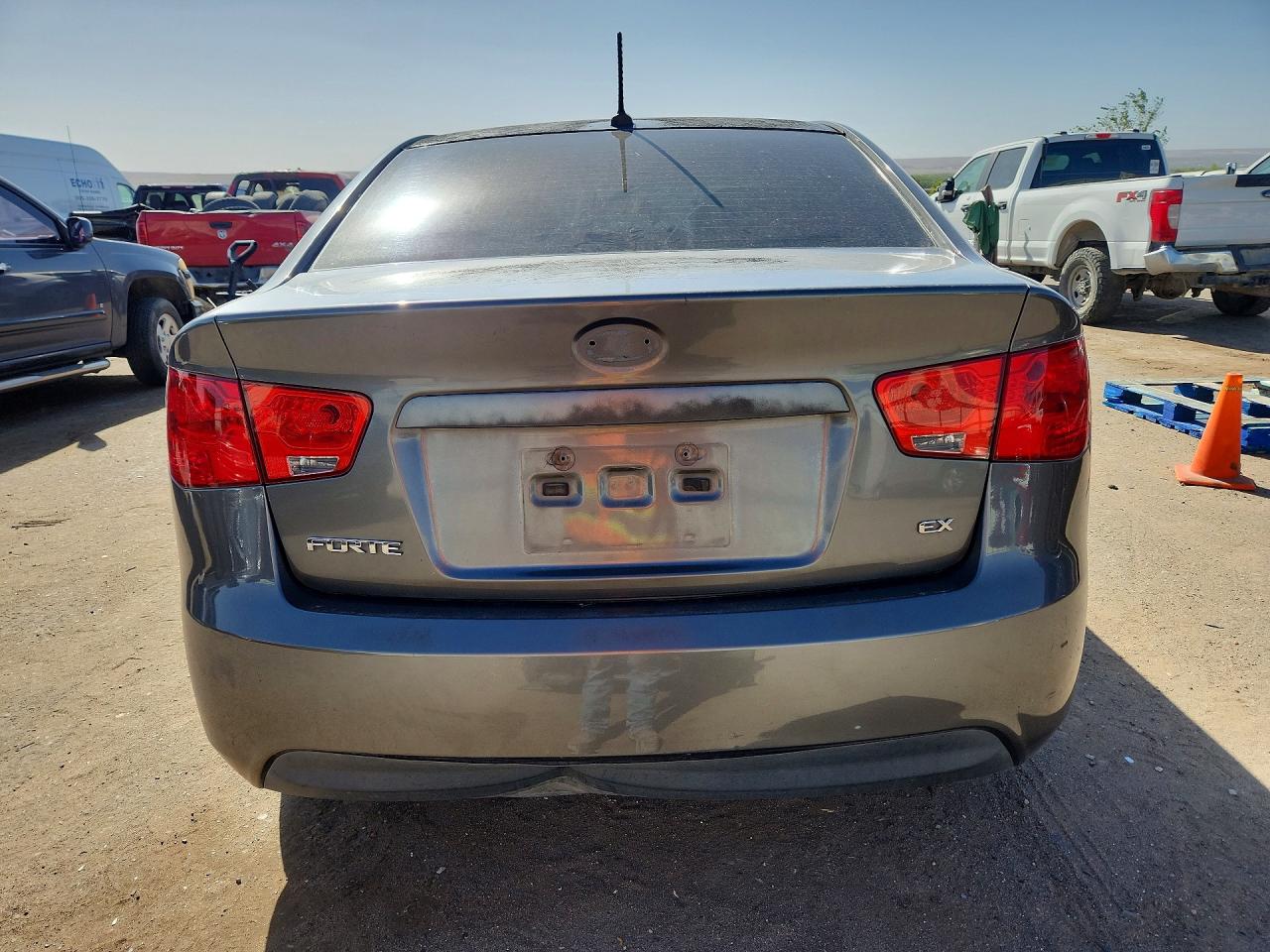 2013 KIA FORTE EX photo 16
