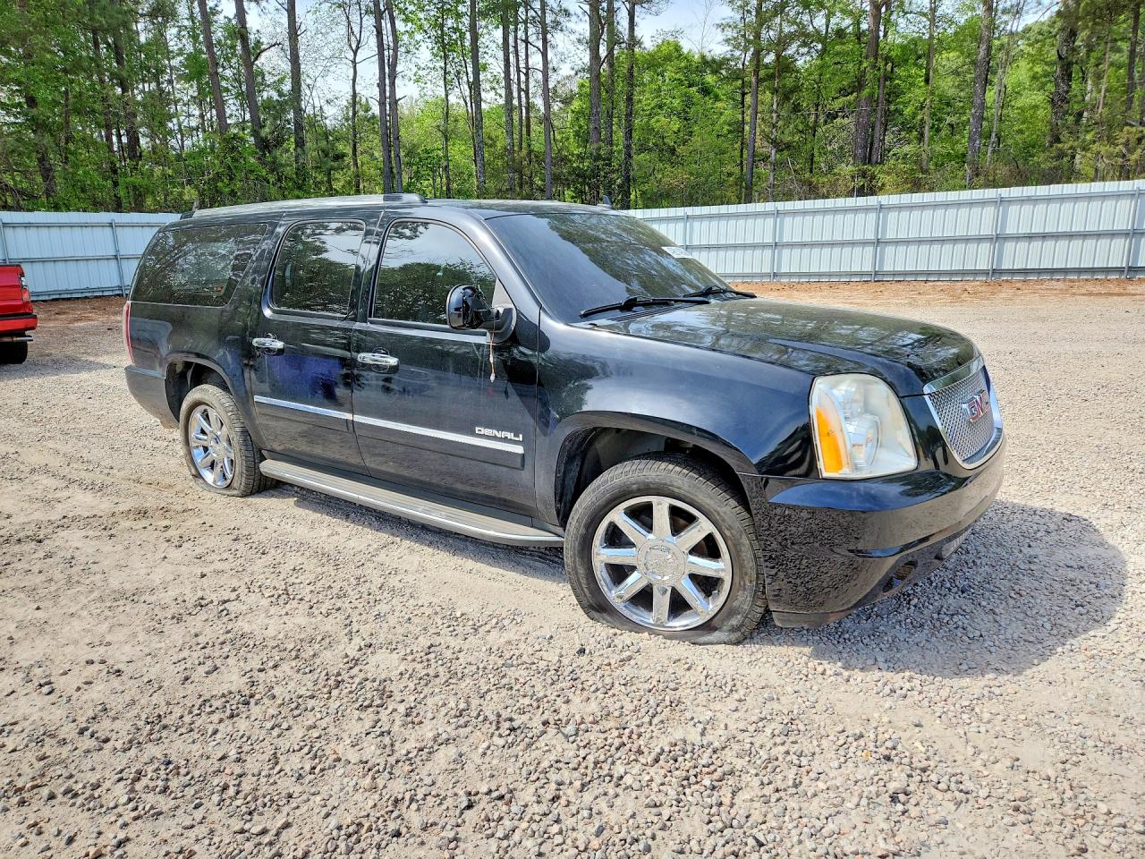 2012 GMC YUKON XL DENALI photo 7