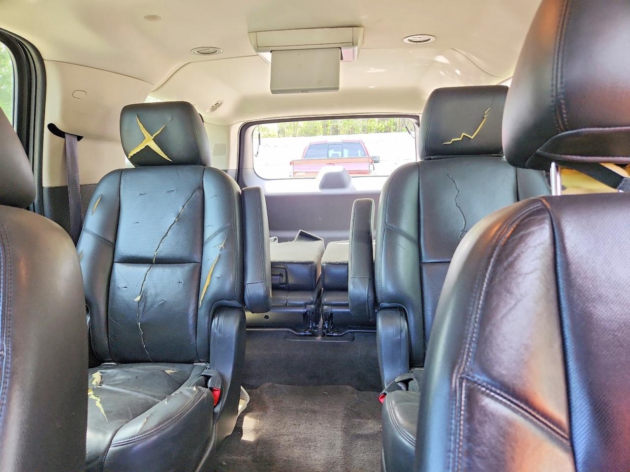 2012 GMC YUKON XL DENALI photo 19