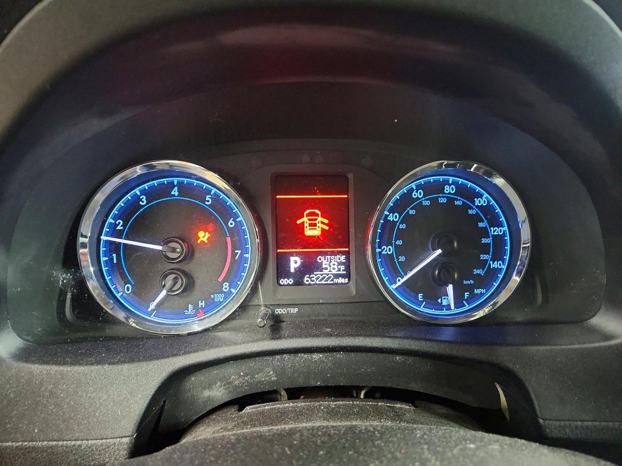 2019 TOYOTA COROLLA LE photo 25