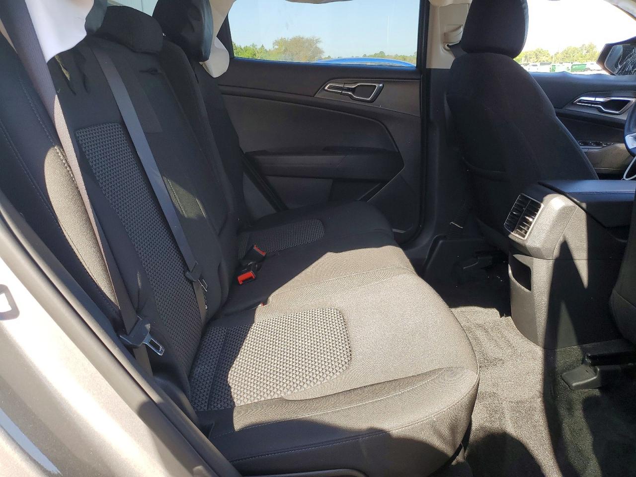 2023 KIA SPORTAGE LX photo 11