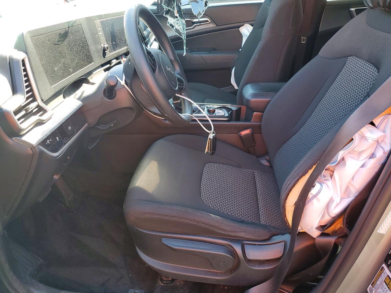 2023 KIA SPORTAGE LX photo 7