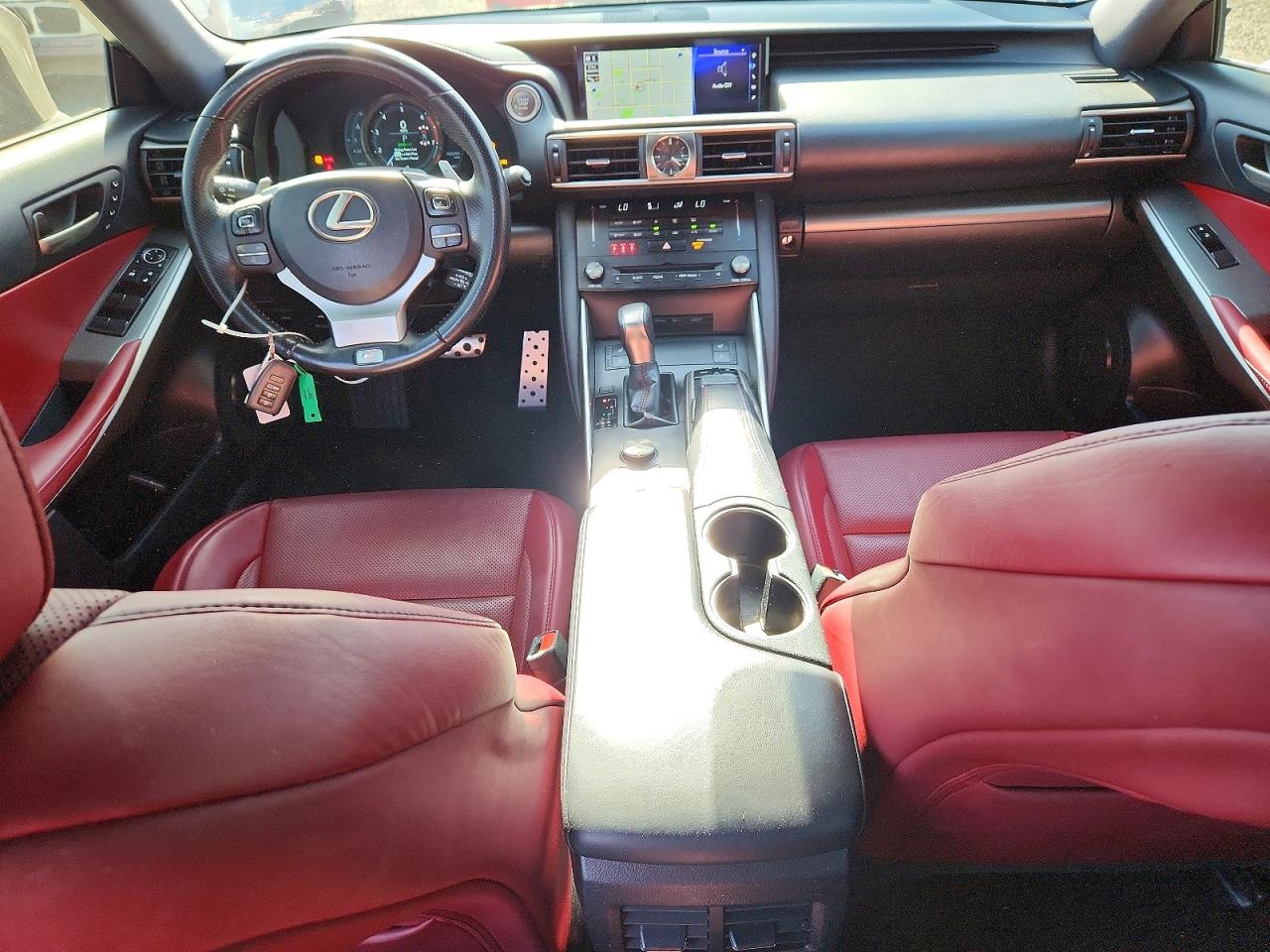 2018 LEXUS IS 300 photo 15
