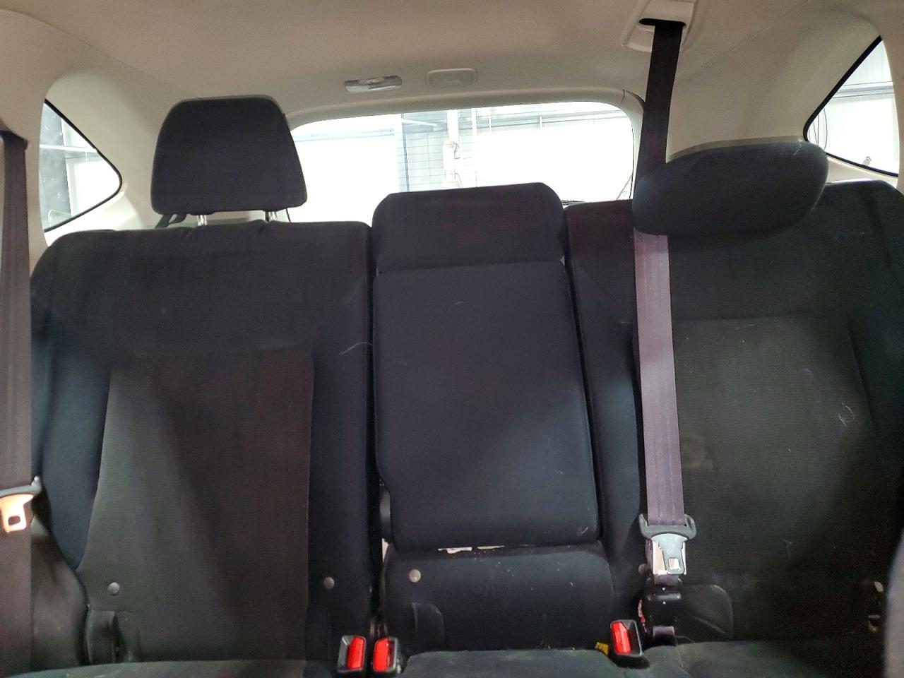 2014 HONDA CR-V LX photo 19