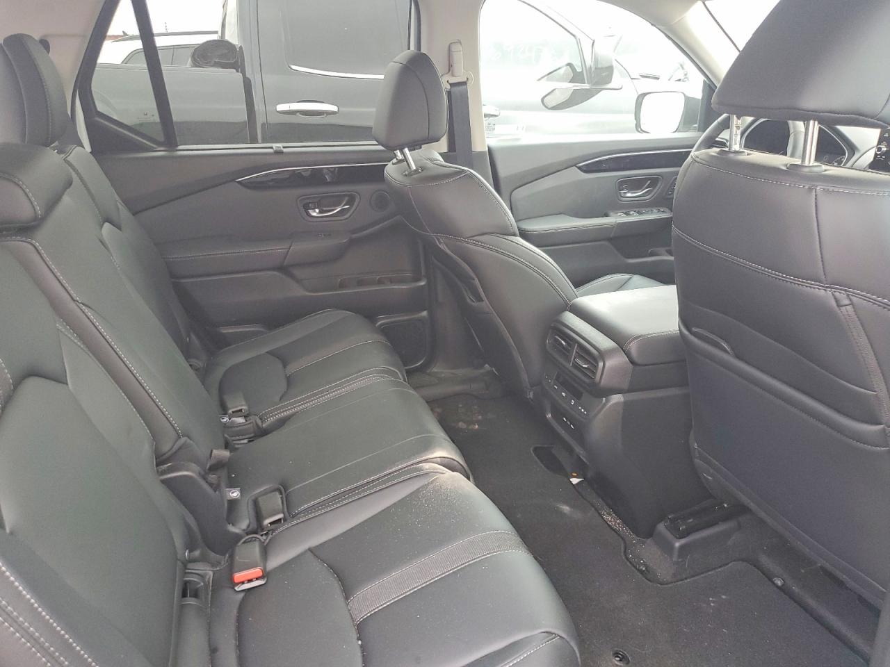 2025 HONDA PILOT EXL photo 19