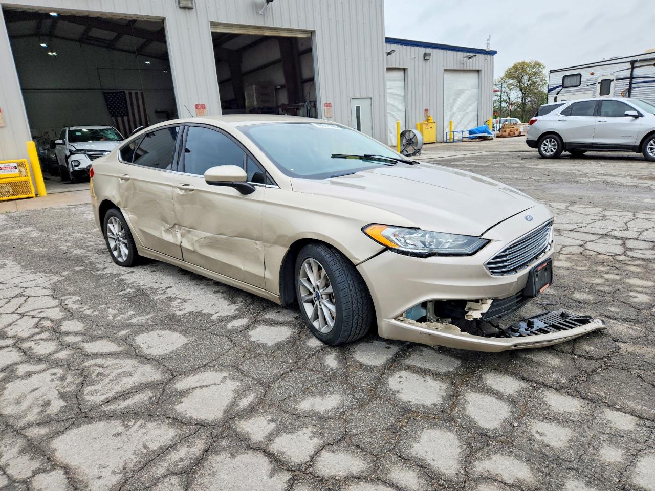 2017 FORD FUSION SE photo 4