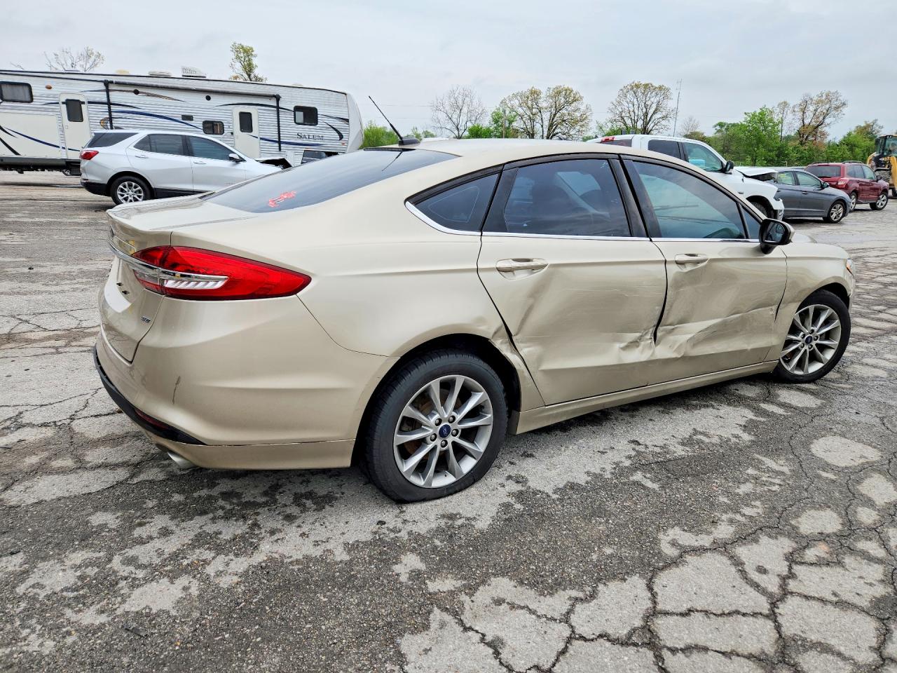2017 FORD FUSION SE photo 3