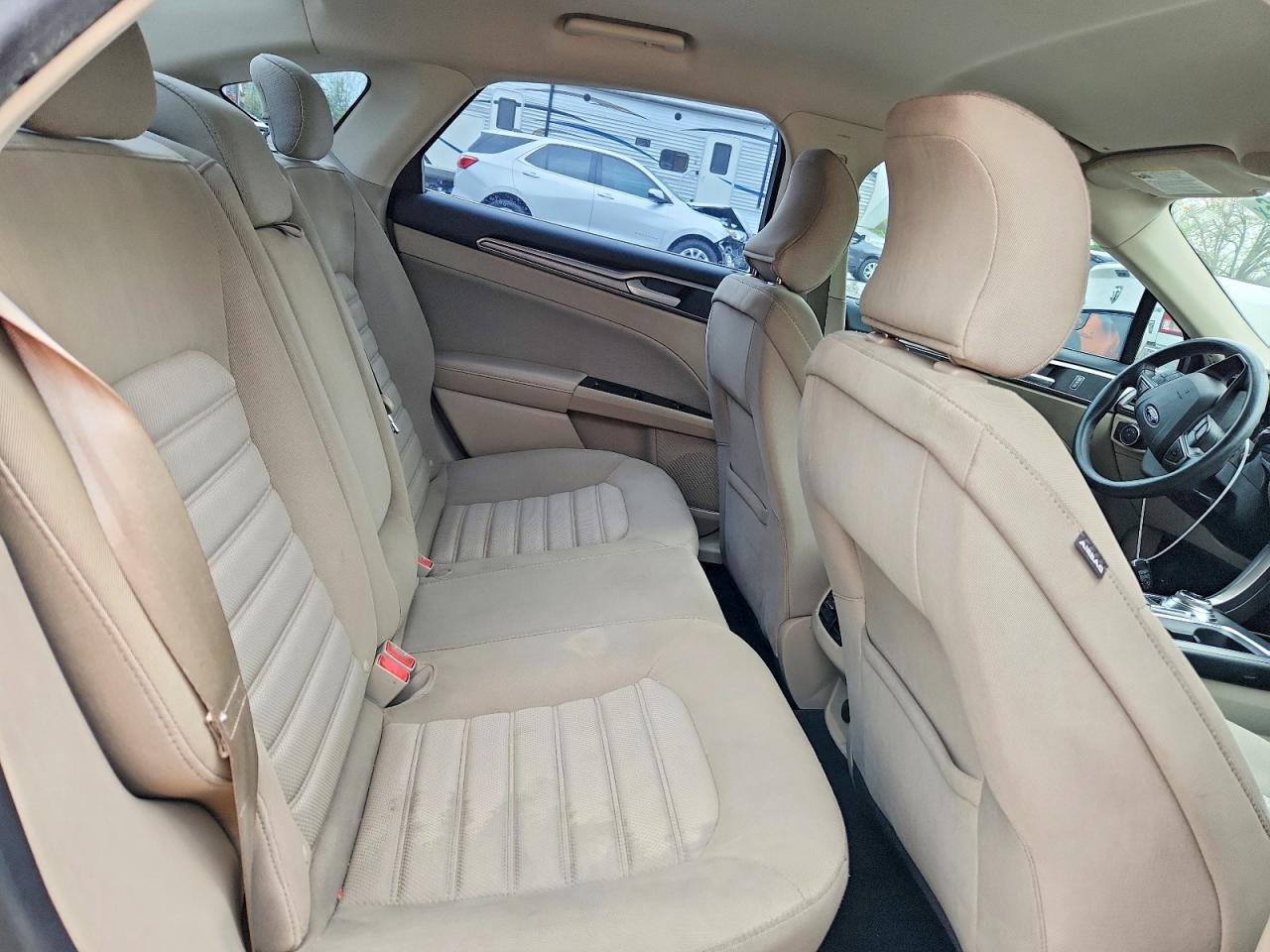 2017 FORD FUSION SE photo 10