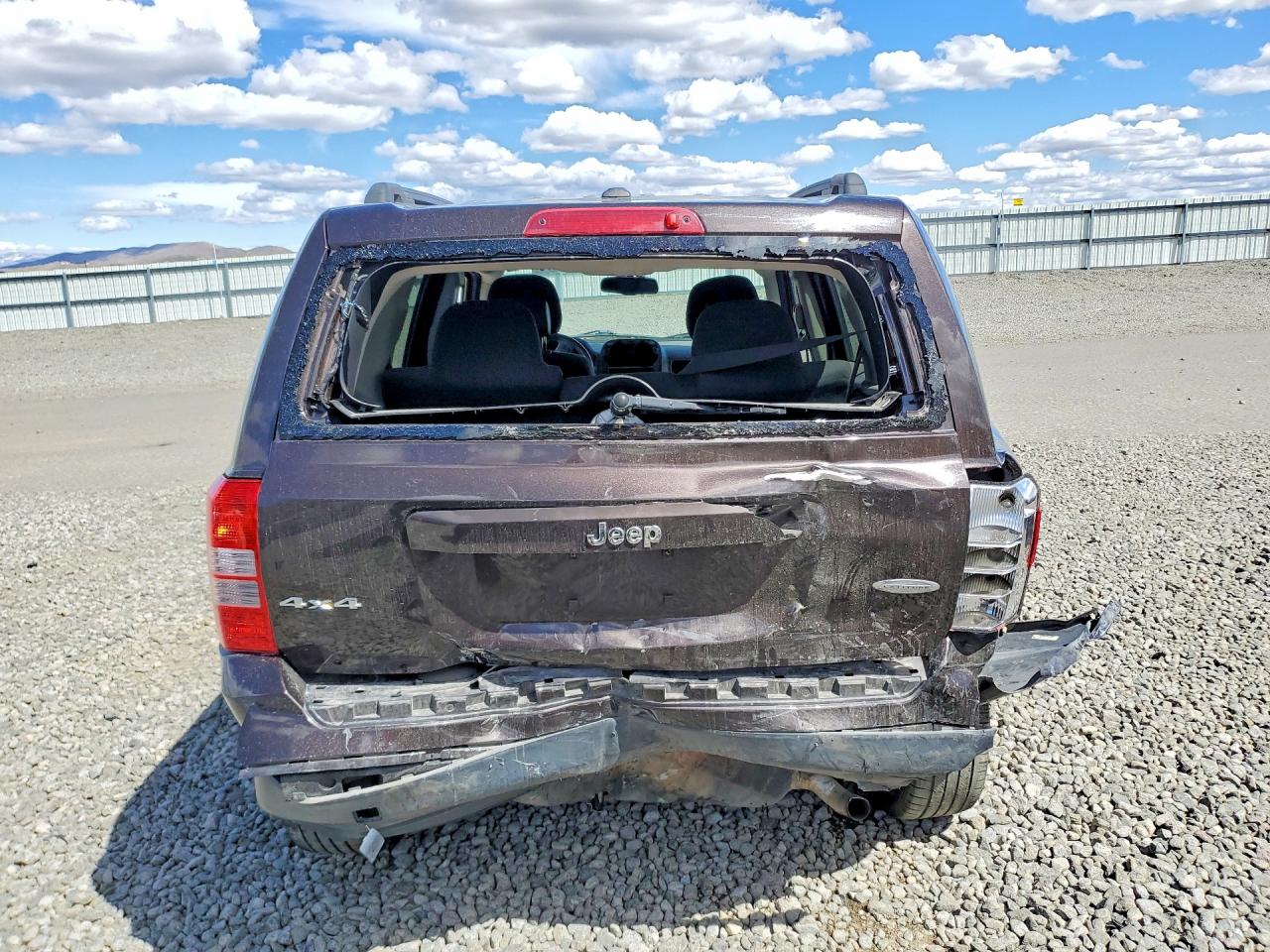 2014 JEEP PATRIOT LATITUDE photo 11