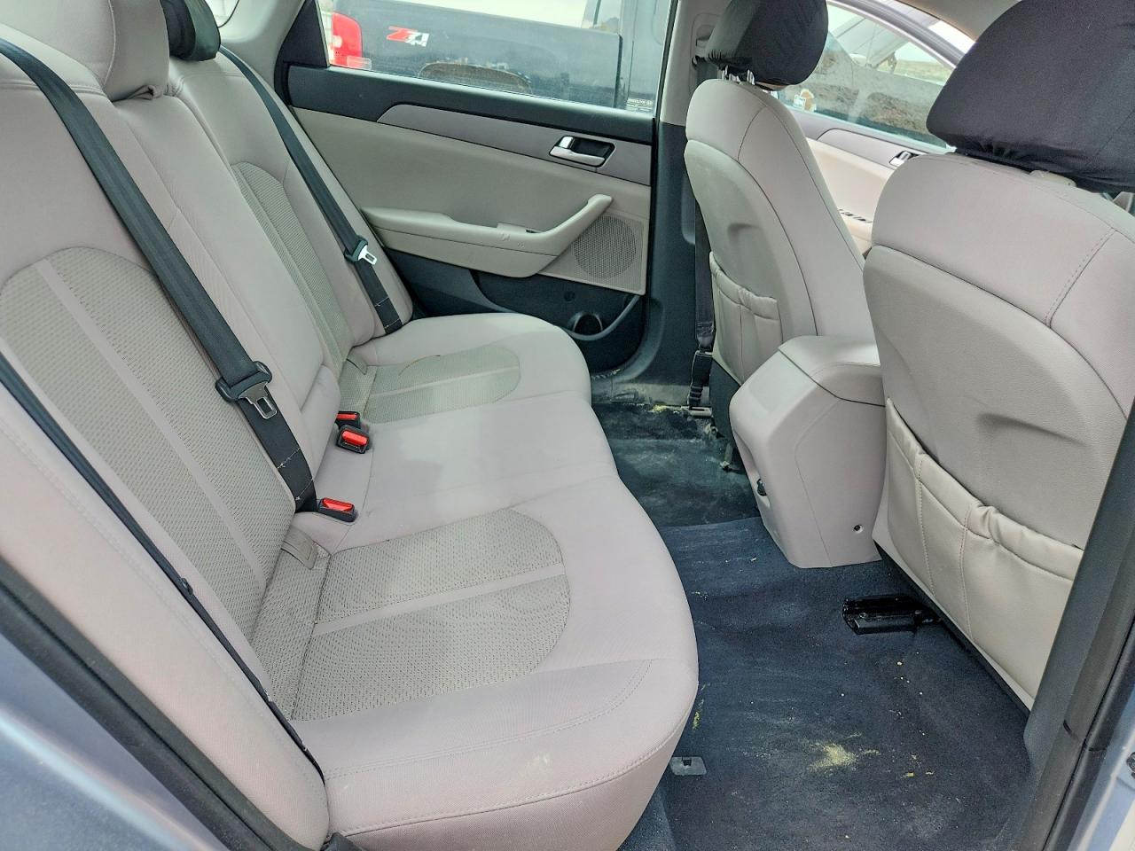 2015 HYUNDAI SONATA SE photo 28