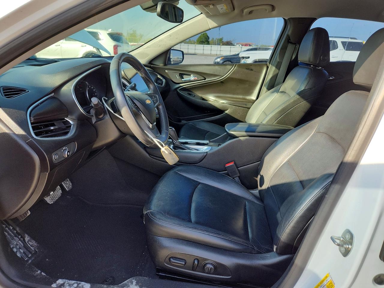 2016 CHEVROLET MALIBU LT photo 13