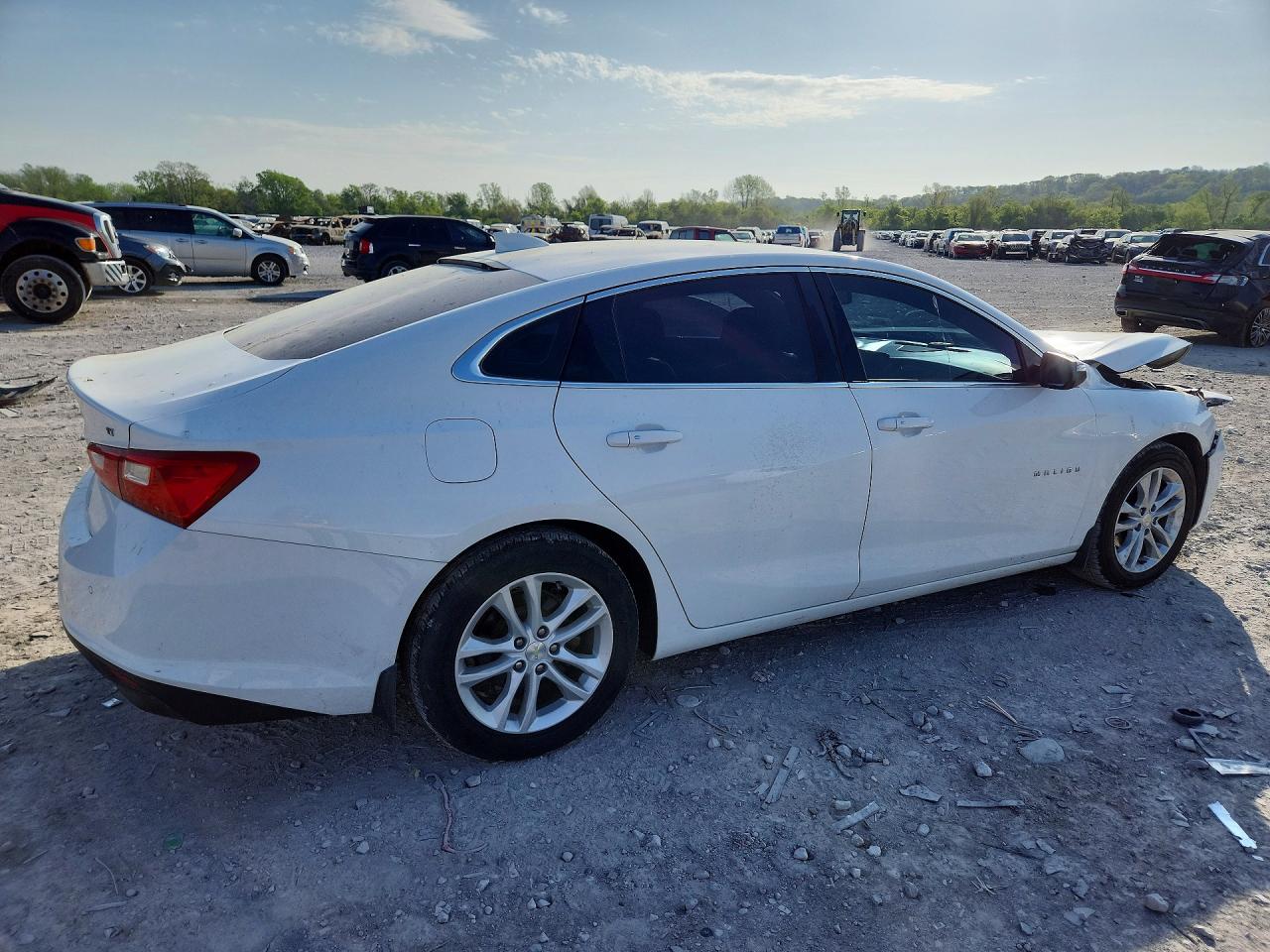 2016 CHEVROLET MALIBU LT photo 5