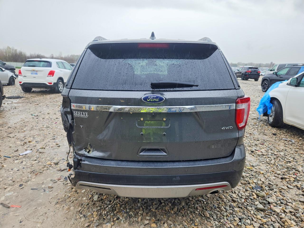 2016 FORD EXPLORER XLT photo 11