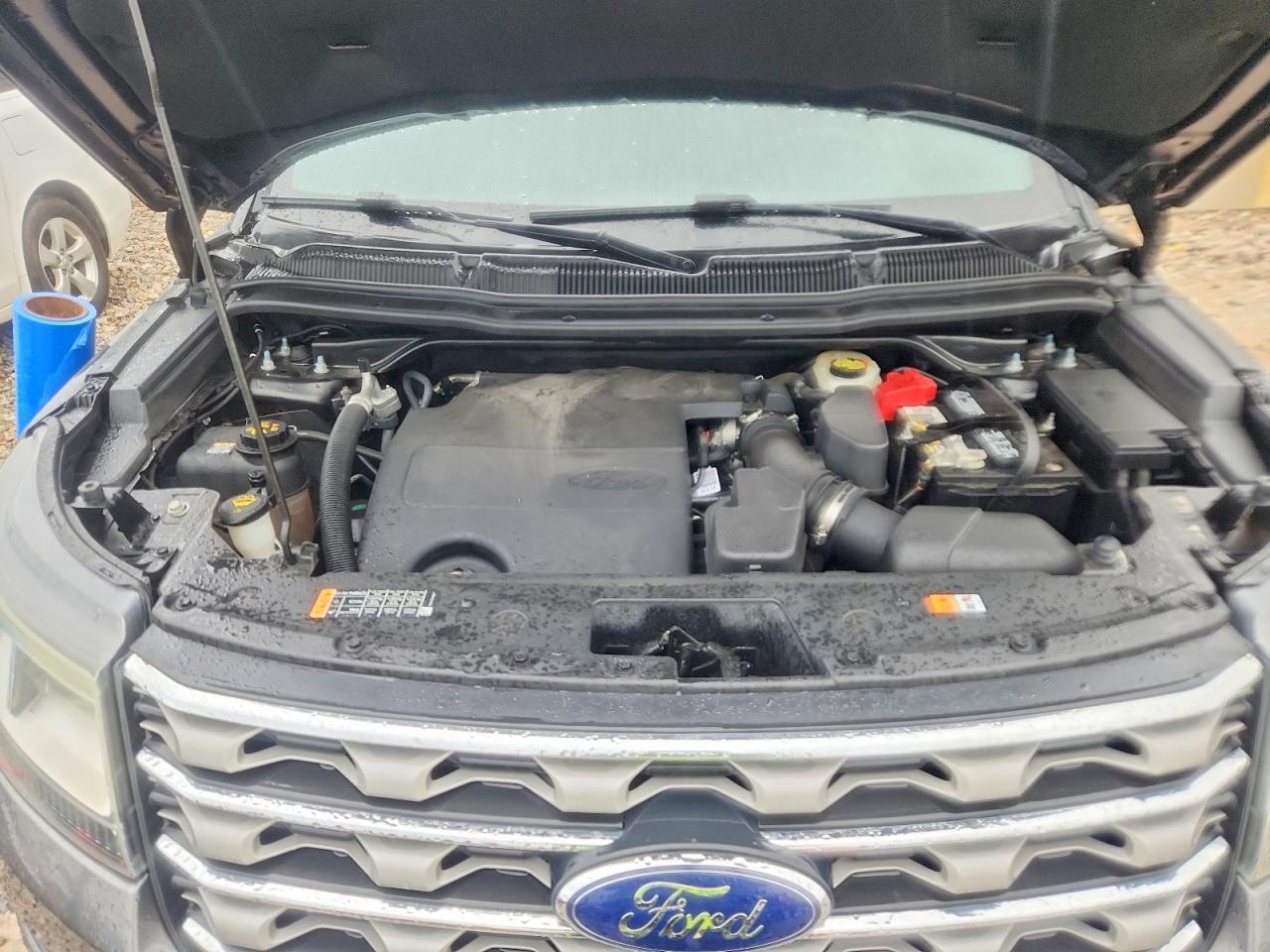 2016 FORD EXPLORER XLT photo 21