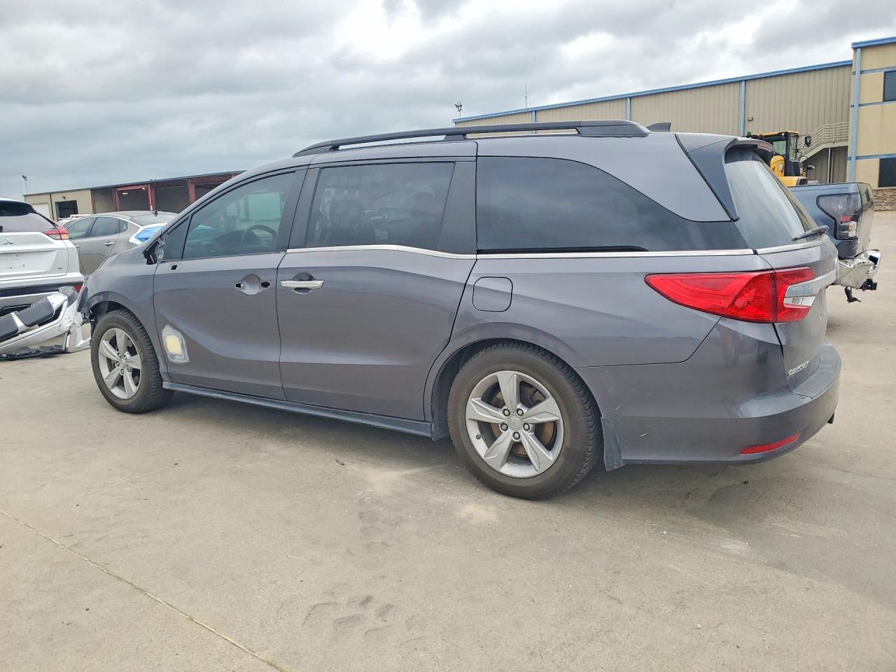 2019 HONDA ODYSSEY EXL photo 3