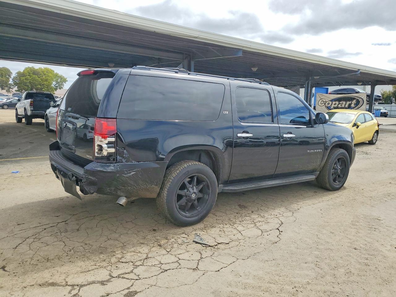 2012 CHEVROLET SUBURBAN C1500 LT photo 5