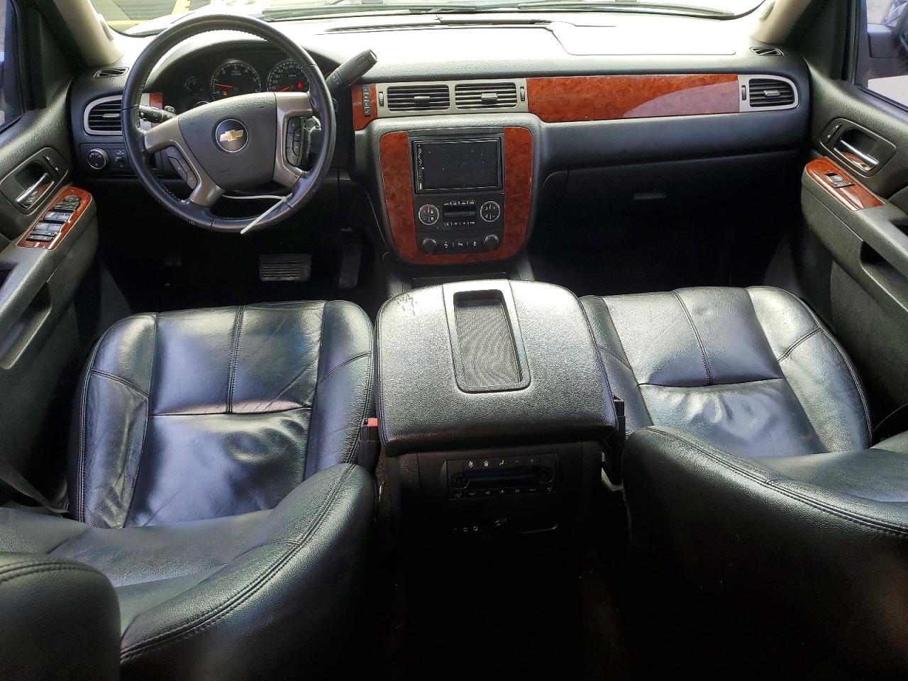 2012 CHEVROLET SUBURBAN C1500 LT photo 15