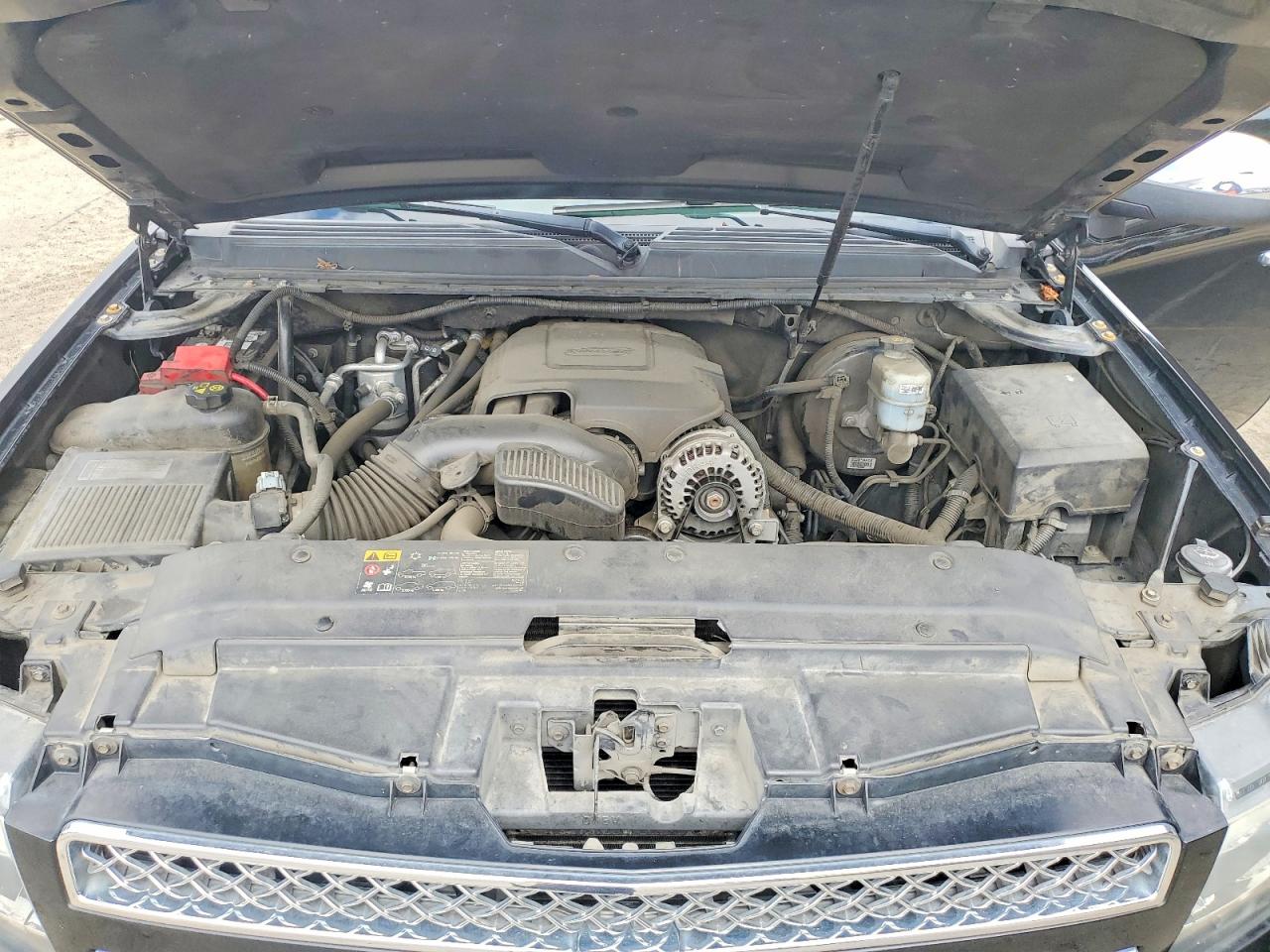 2012 CHEVROLET SUBURBAN C1500 LT photo 23