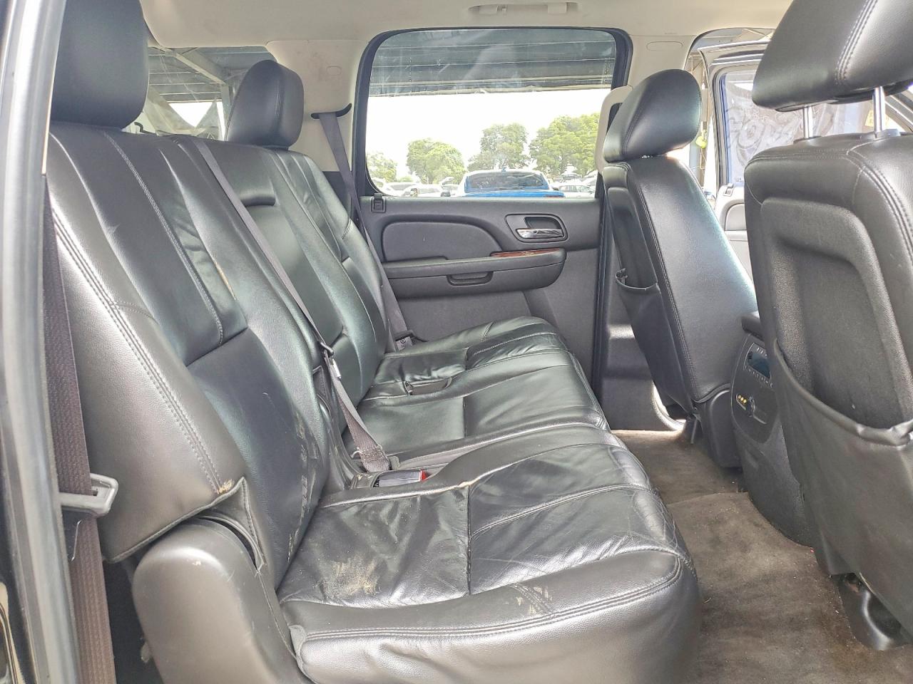 2012 CHEVROLET SUBURBAN C1500 LT photo 21
