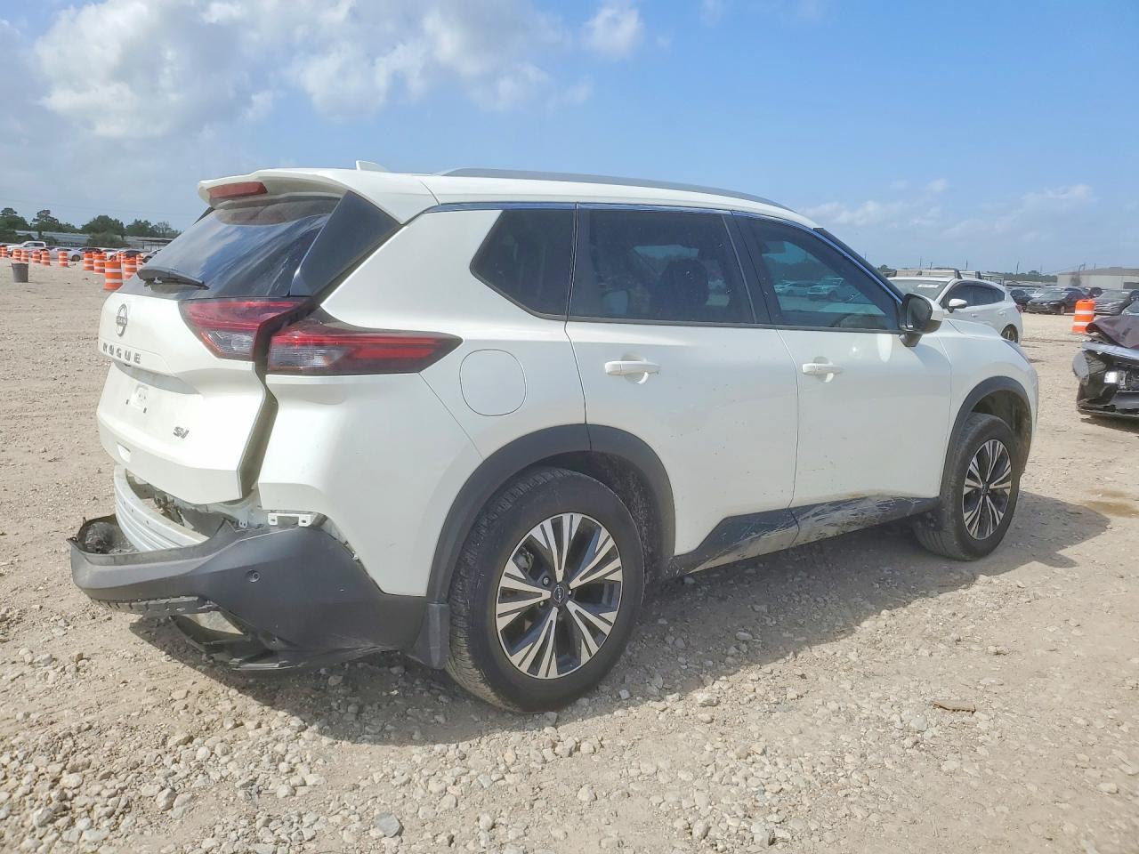 2023 NISSAN ROGUE photo 5
