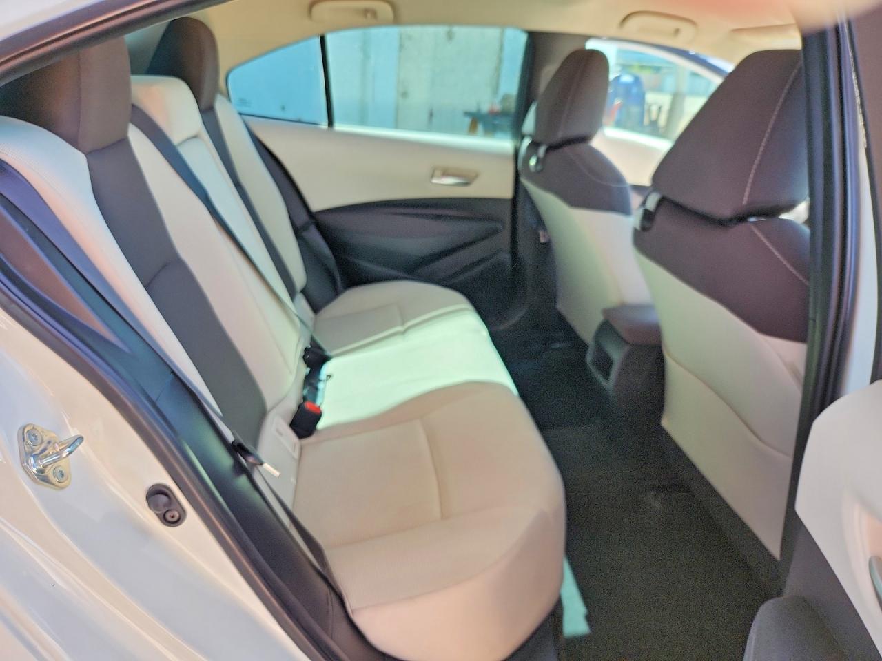 2021 TOYOTA COROLLA LE photo 19
