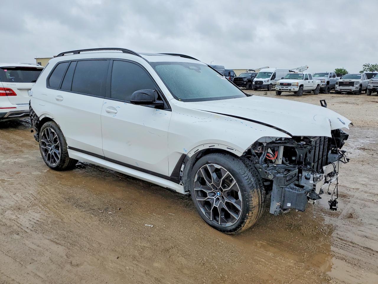 2025 BMW X7 M60I photo 7