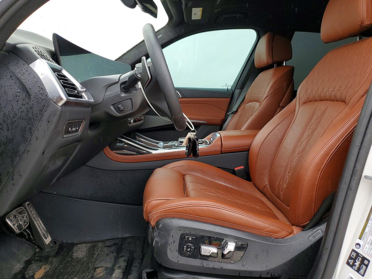 2025 BMW X7 M60I photo 13