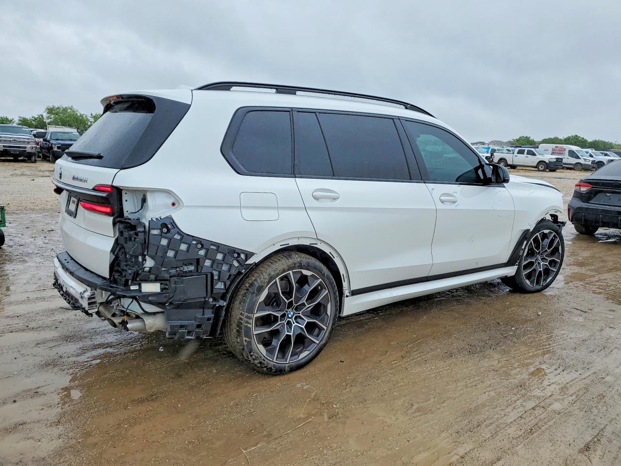 2025 BMW X7 M60I photo 5