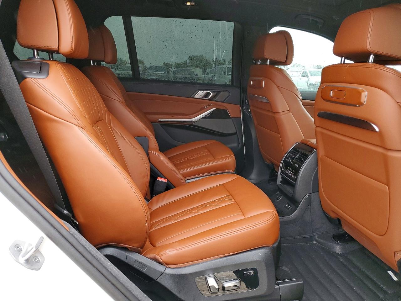 2025 BMW X7 M60I photo 19