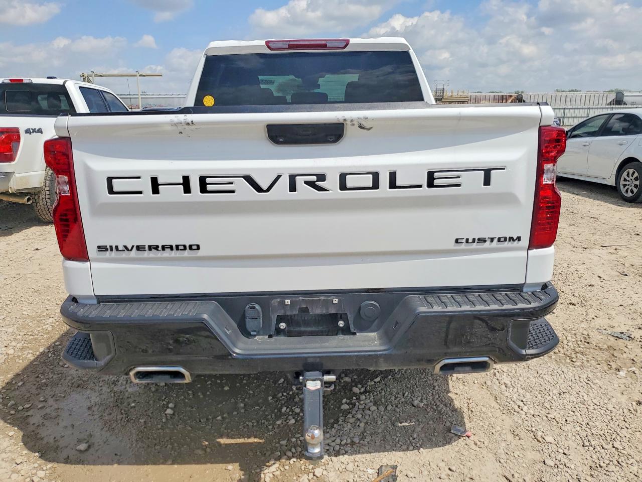 2024 CHEVROLET SILVERADO K1500 TRAIL BOSS CUSTOM photo 11