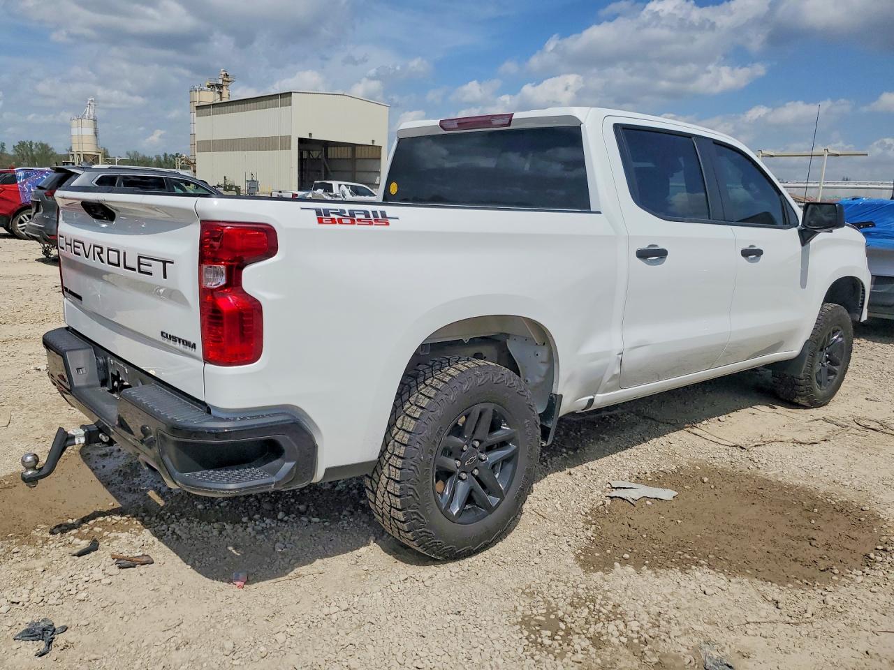 2024 CHEVROLET SILVERADO K1500 TRAIL BOSS CUSTOM photo 5