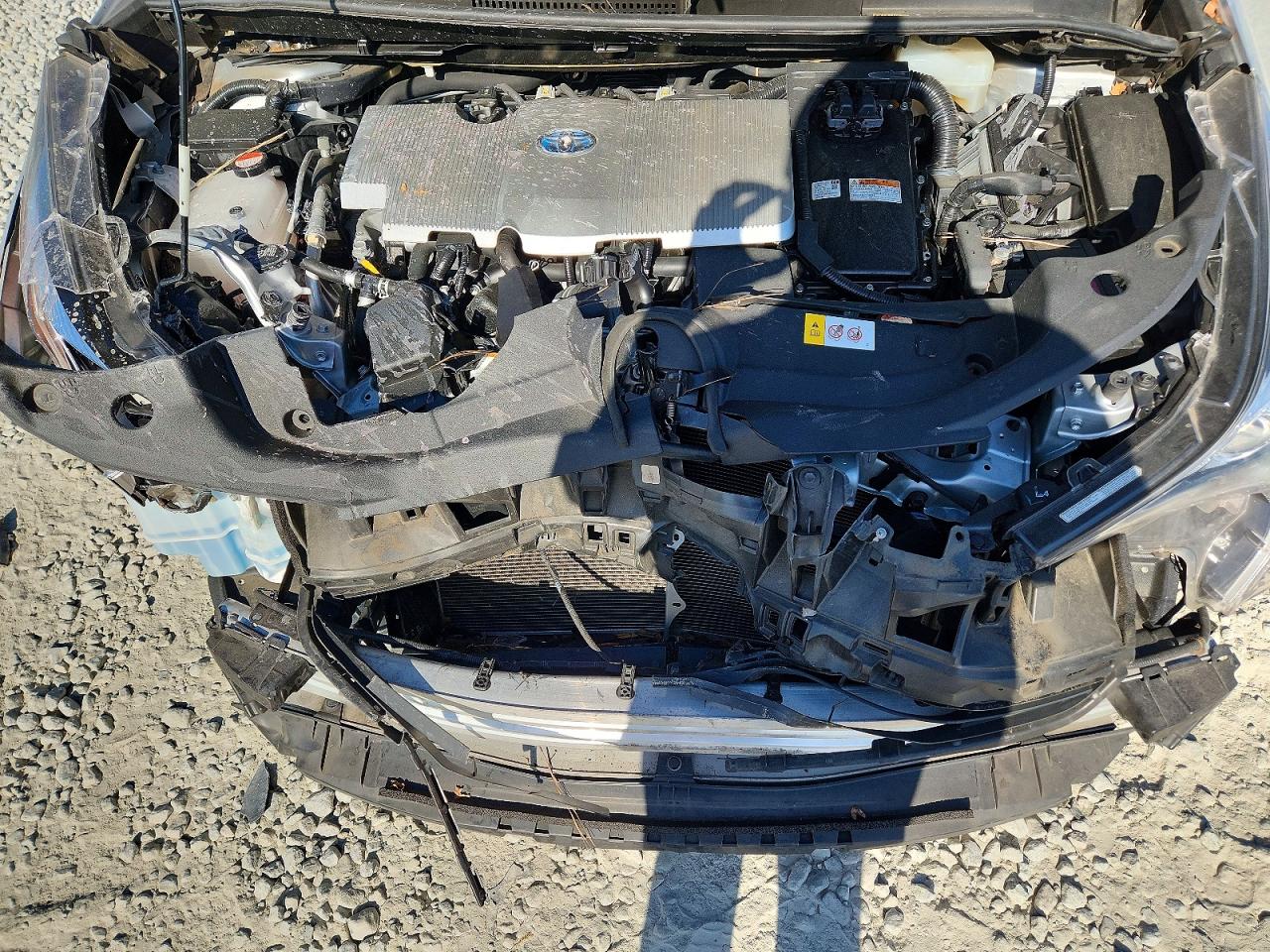 2016 TOYOTA PRIUS FOUR photo 21