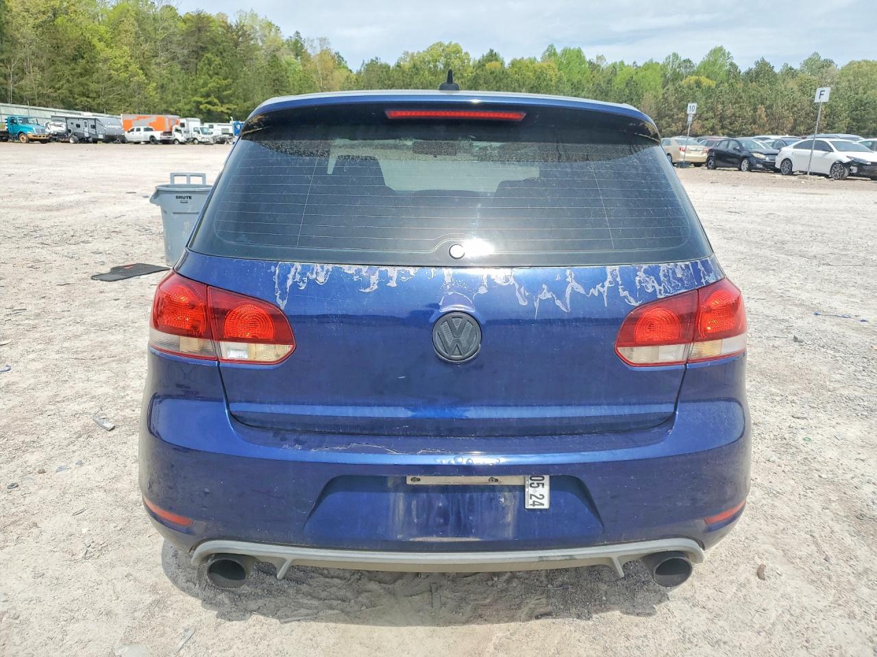 2011 VOLKSWAGEN GTI photo 11