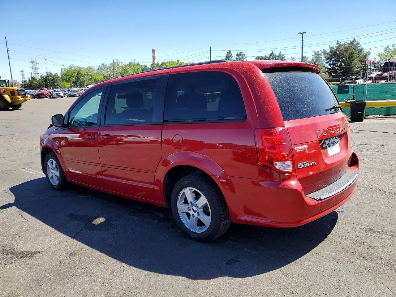 2013 DODGE GRAND CARAVAN SXT photo 2