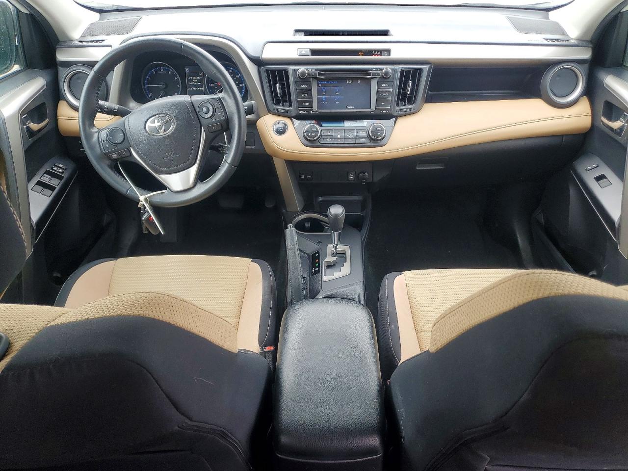 2018 TOYOTA RAV4 photo 8
